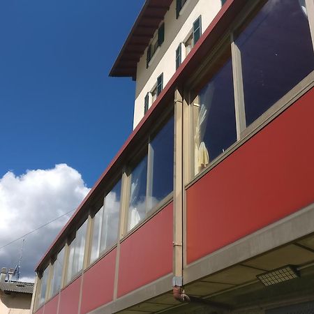 La Valle Del Drago Hotel Piazza Brembana Eksteriør billede